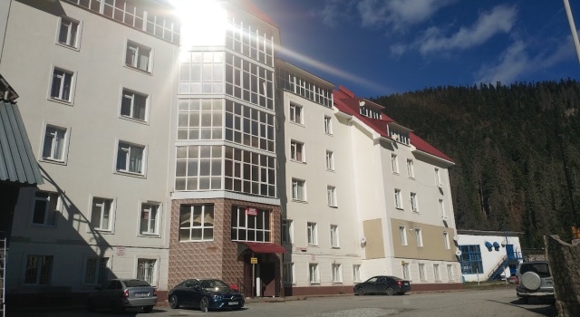 Апартаменты Dombay Flats  Пихта, Забронировать Апартаменты/квартира Отели Домбая с парковкой, рядом с Dombai Ski Lift, Парковка
