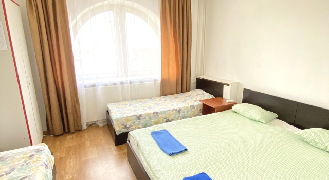 Четырёхместный номер Economy с красивым видом из окна Гостевой дом GRAND INN