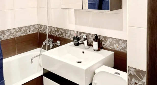 Номер Standard с балконом и с красивым видом из окна Квартира Уютная на Симоненкова