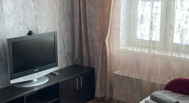 Квартира Однокомнатная на Улице Полярная 13, Забронировать Апартаменты/квартира Отели Ямало-Ненецкого автономного округа - Урал с парковкой, Парковка