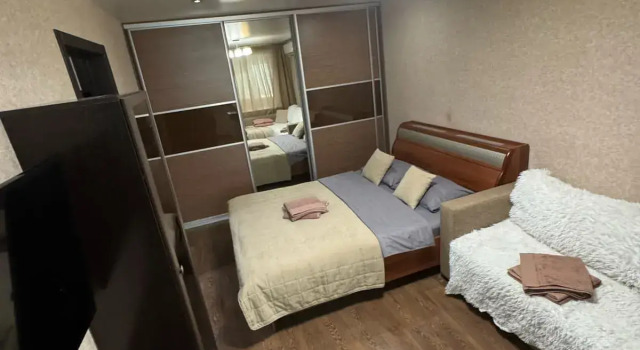 Osipenko 20 Apartments, Book Apartment Hotels in Samara with Meals, Half/Full Board