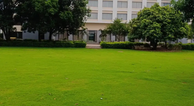 Savitri Resorts Pushkar Hotel, Rezervovat Hotel Puškar Rajasthan