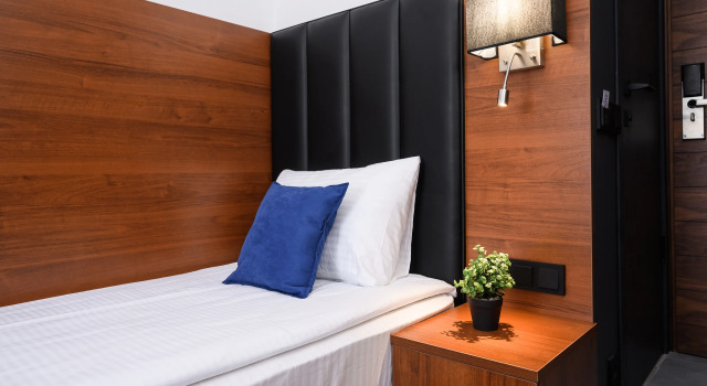 Standard Single room Maxi Hotel