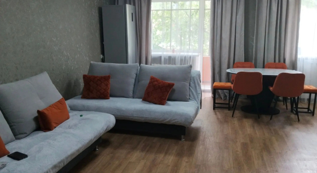 2-kh Komnatnaya Flat, Prenota Appartamento Uchaly Uchalinsky District