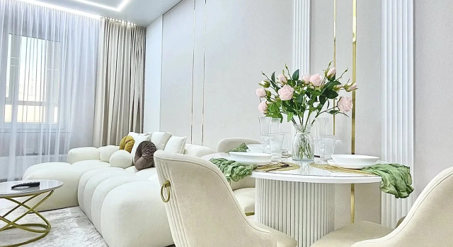 Yevro Dvukhkomnatnaya S Dizaynerskim Remontom. V Novom Zhk Оlimpik Layf 2 Ot Ip Marat Dom Flat, Prenota Appartamento Hotel a Tatarstan con parcheggio, Parcheggio