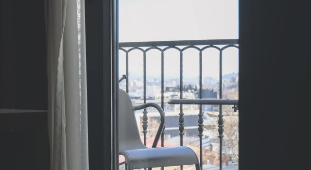 Monolocale con balcone e con vista HOME/tbilisi Apartments