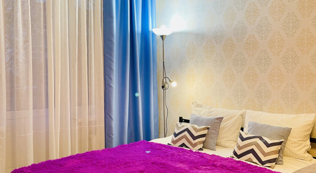 Nedaleko ot parka Yablonevy sad Flat, Boek Appartement UZAO Area Moskou, in de buurt van Belyayevo Metro Station