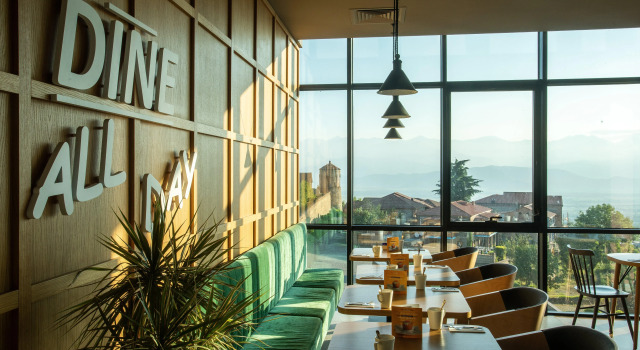 Отель Holiday Inn Telavi, an IHG Hotel