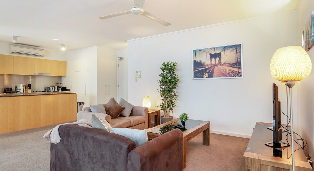 Апартаменты Апартаменты Furnished Apartment Walk to Bondi Beach