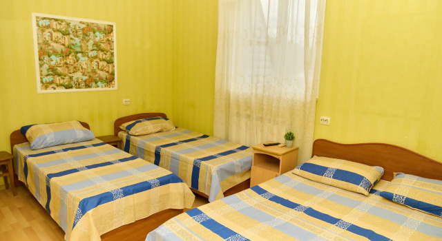 Четырёхместный полулюкс Comfort Гостевой дом Южный Берег