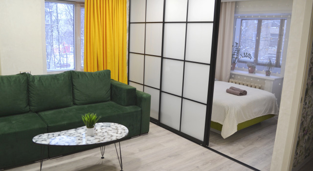 1k Ryadom S Parkom Im.Kirova Flat, Prenota Appartamento Leninsky district 