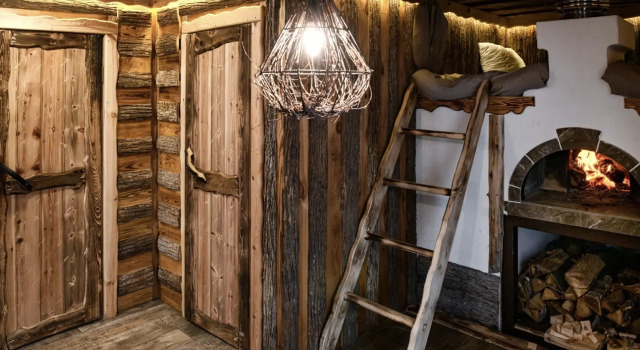 Komfortabelnye Derevyannye Doma V Starorusskom Stile Private house, Buchen Sie Ferienhaus Hotels in Oblast Moskau mit Parkplatz, Parkplätze