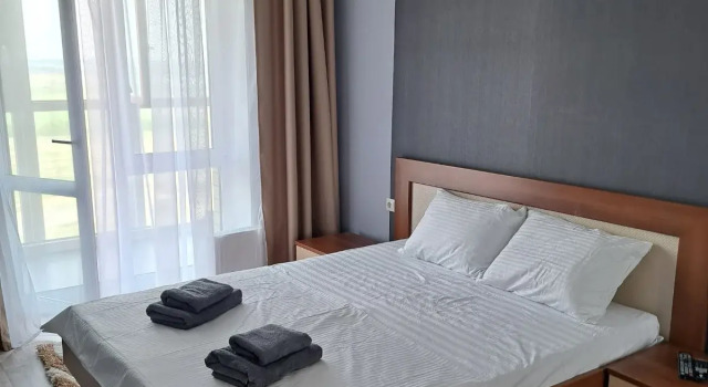 Zvezdnye Apartments 8, Prenota Appartamento Tjumen' 