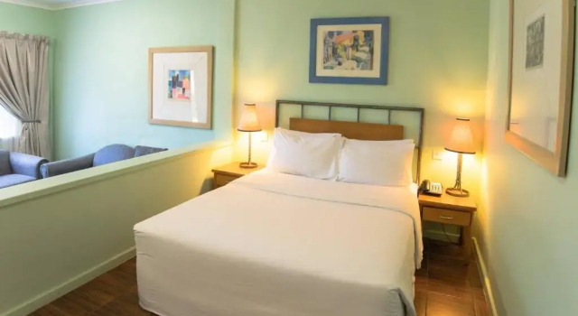 Отель Protea by Marriott Dar Es Salaam Oyster Bay