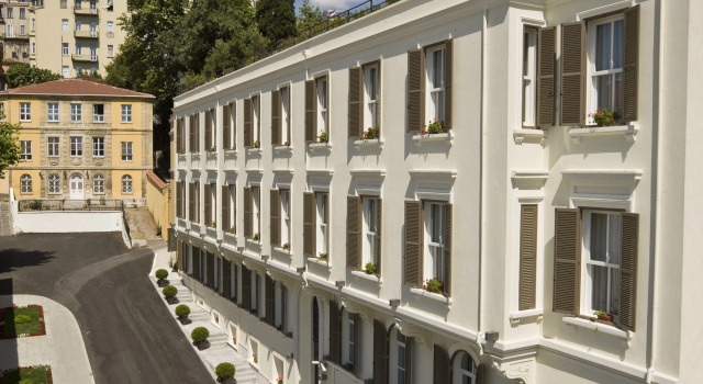 Tomtom Suites