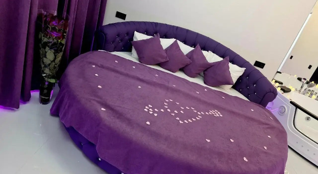 Sirenevy Lyuks S Dzhakuzi Apartments, Prenota Appartamento Hotel a Central Russia con parcheggio, Parcheggio
