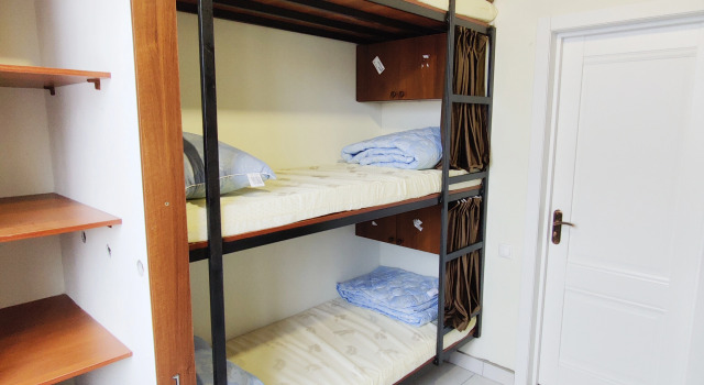 Кровать в общем номере (женский номер) Magoniya Hostel