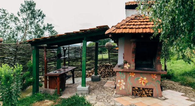 Domik V Derevne Chalet, Réserver Chalet Cottages à Khmelnitskiy, Cottage