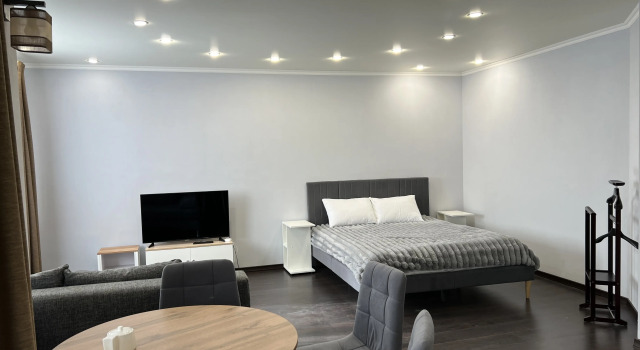 Studiya ApartKazan'16 na Pavlyuhina 99B Flat, Prenota Appartamento Hotel a Tatarstan con parcheggio, Parcheggio