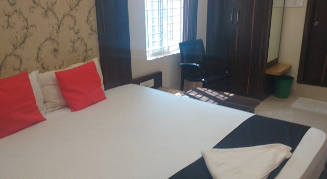 FabHotel Royal Blue Meridian Inn, Buchen Sie Hotel Chik Bānavar Karnataka