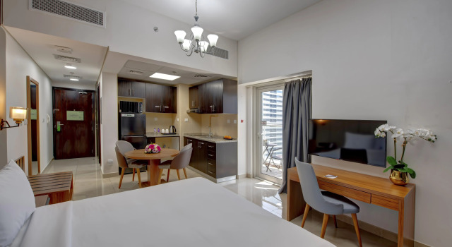 Студия Deluxe Отель Regency Luxury Suites Dubai Marina
