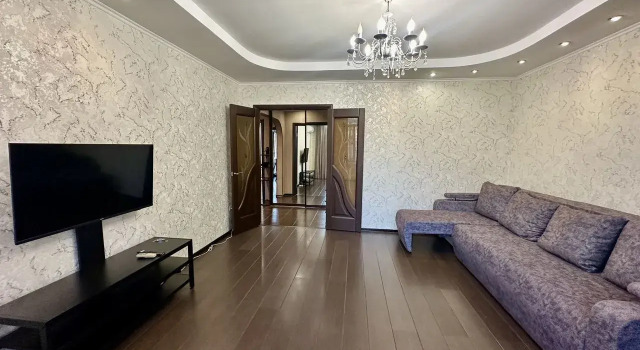 Квартира в центрe мкp. Bзлeткa рядом с ТPЦ Планетa