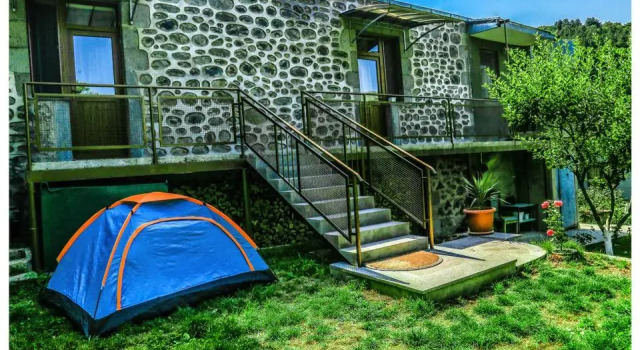 Hayi Tun Guest House, Book Pension Hoteller i Goris med morgenmad, Morgenmad