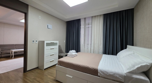Luxury Vozle Posolstva Ssha , Komfortnye. 1 etaj Apartments, Rezerwuj Apartament Astana Kazachstan