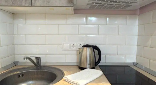 U Metro Varshavskaya Sk1 Apartments, Prenota Appartamento Hotel economici a Mosca, vicino a Stazione Metro Varšavskaja