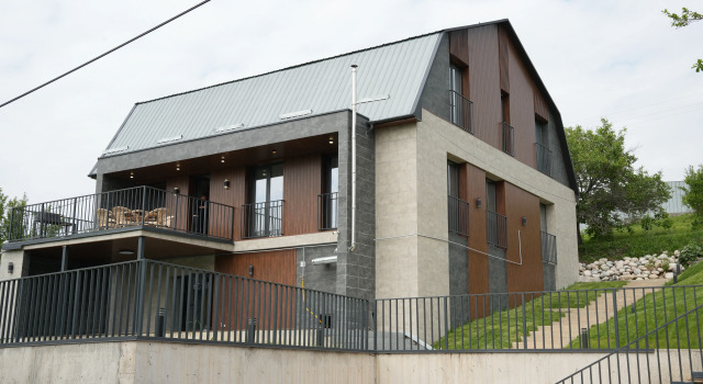 Rodnik Almaty Private house, Book Feriehus Sommerhuse i Almaty Region, Hytte