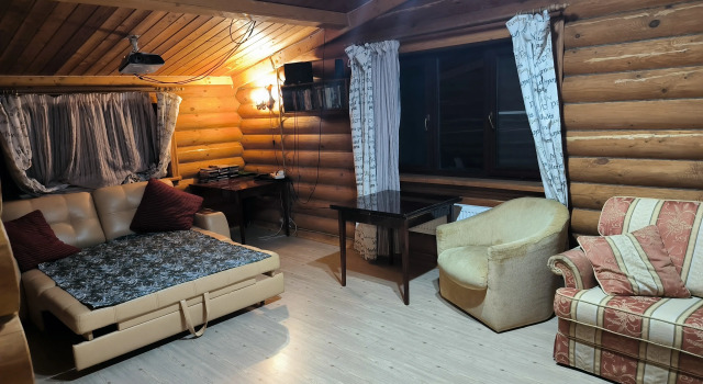 Cottage v Zelenoy Roshche