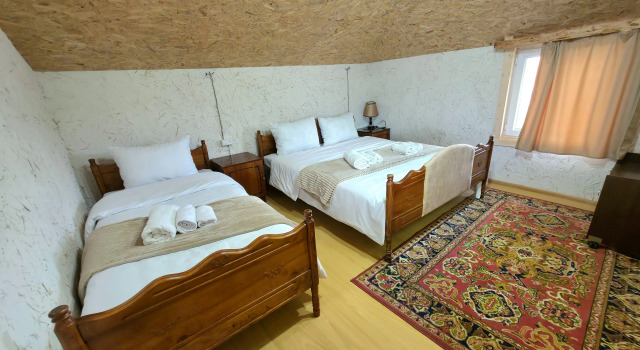 Atsarat Guest House, Book Pension Gavarr Geharkunik region