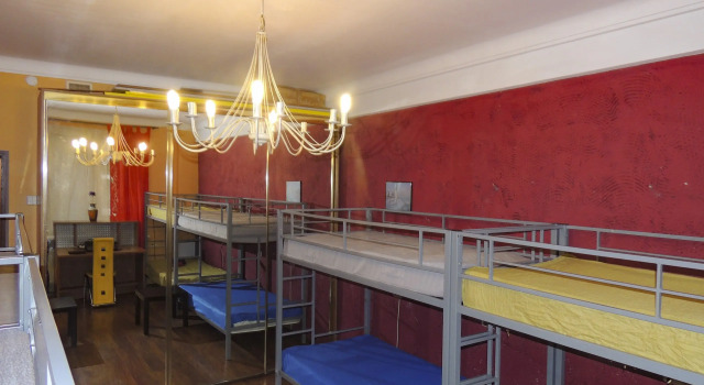 Кровать в общем номере (мужской номер) Na Chistyih Prudah Hostel