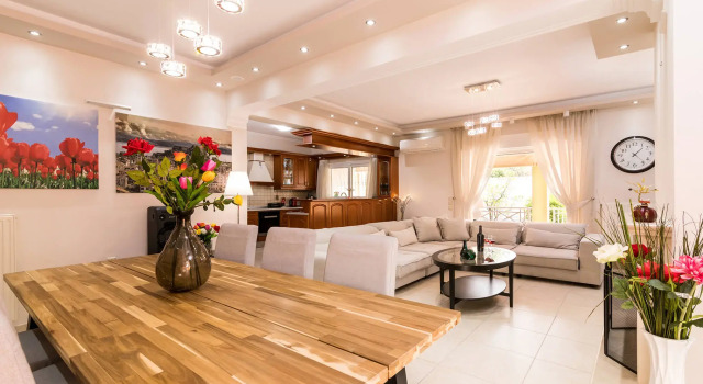 Люкс с балконом Rarakos Houses Corfu