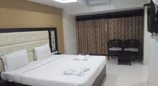 Отель Sri Guru Inn By Omatra, Забронировать Отель Отели штата Тамилнада с завтраком, Завтраки