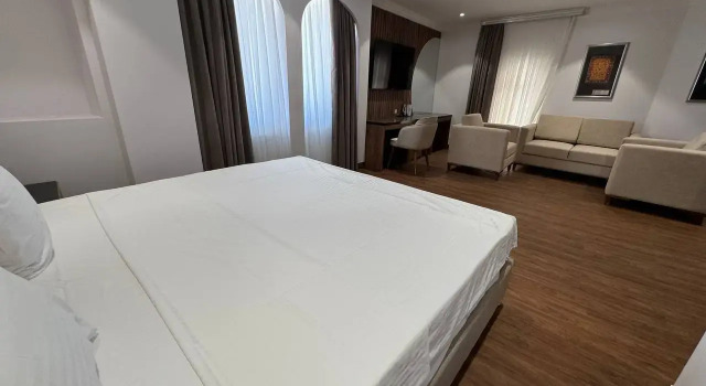 Suite Misgaron Hotel