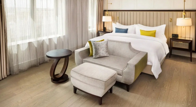 Двухместный номер Queen Grand Deluxe The Alexander, a Luxury Collection Hotel, Yerevan