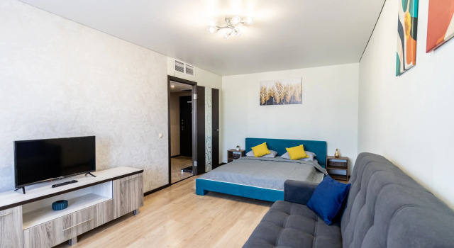 Uyutnaya V Tsentre Goroda Na Beregu Reki Flat, Book Apartment Hotels in Ural with Parking, Parking