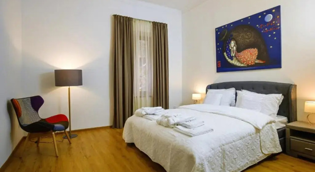 Люкс с 2 комнатами с балконом BB Residence Sololaki