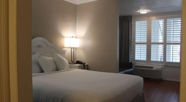 Melbourne All Suites V=Mini Hotel, Book Hotel Melbourne Beach Space Coast