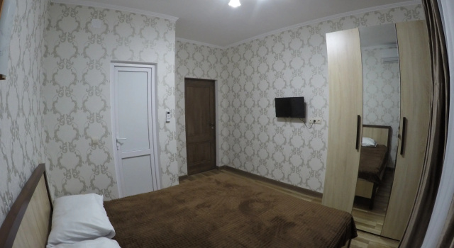 Dobbelt juniorsuite med altan med bjergudsigt Alan Guest house