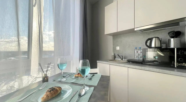 Studiya Schastlivye Metry ryadom s Termy Flat, Buchen Sie Ferienwohnung Hotels in Oblast Moskau mit Parkplatz, Parkplätze