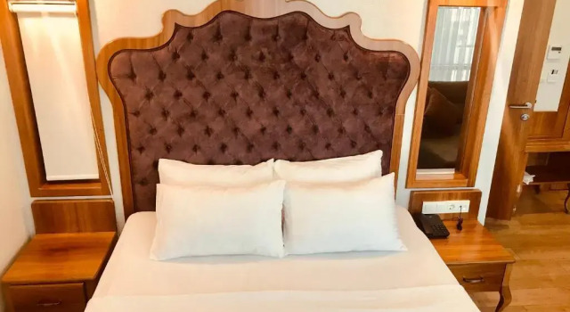 Люкс с балконом и с видом на город The Meretto Hotel Istanbul Old City