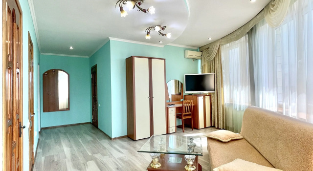 Люкс с балконом Гостевой дом Соната