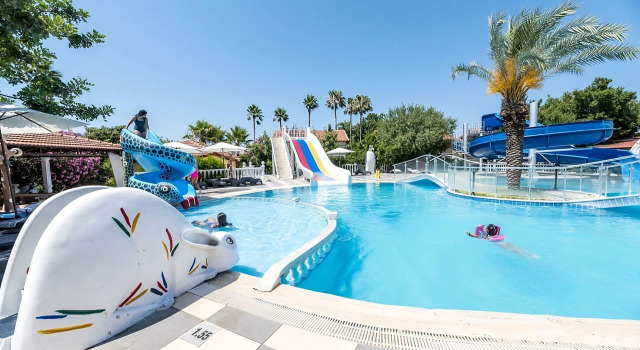 Отель Riverside Garden resort
