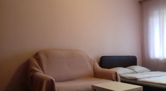 Odnokomnatnaya Na Chegletsova 10A Flat, Prenota Appartamento Hotel a Barnaul con parcheggio, Parcheggio