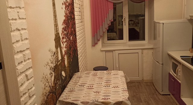 Kvartirny Beloretsk Guest House, Rezervovat Apartmán Hotely v Bashkortostan s parkováním, Parkování