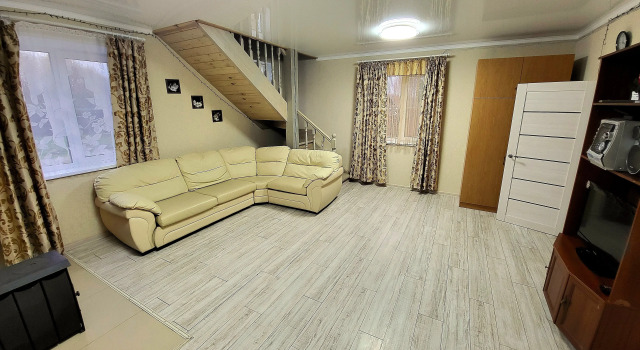 Na Andreevskom Proyezde 2 Private house, Rezerwuj Dom wakacyjny Molgovo 