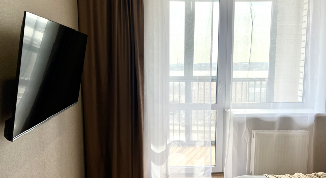Uyutnaya Yevrodvushka S Vidom Na Prud Flat, Prenota Appartamento Hotel a Udmurtia con parcheggio, Parcheggio