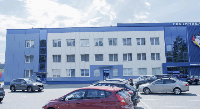 Отель "Гостиница", Забронировать Отель Первомайский Минск, рядом с Академия наук